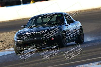 media/Nov-16-2025-CalClub SCCA (Sun) [[2975c16dfc]]/Group 1/Turn 1 second angle/